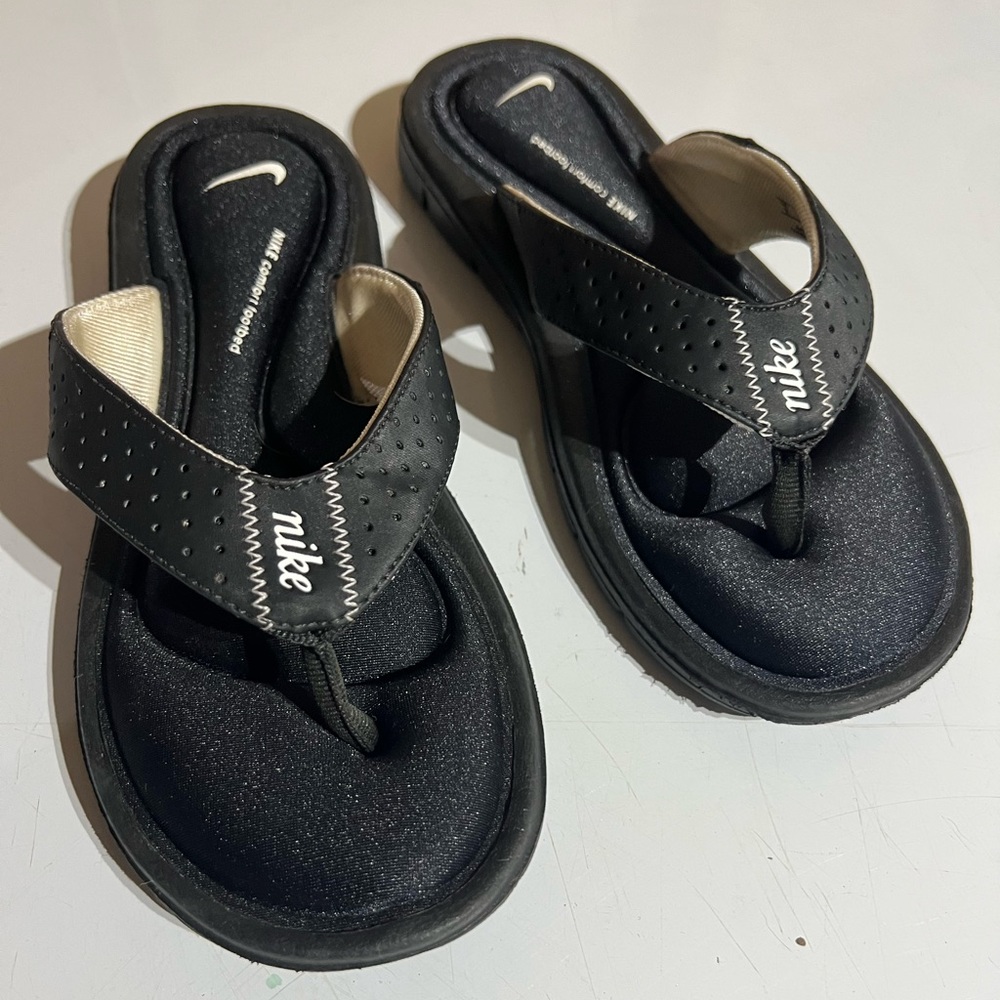 Nike Flip Flops